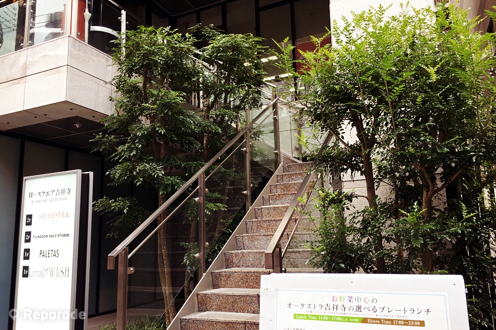 オーケストラ吉祥寺の階段