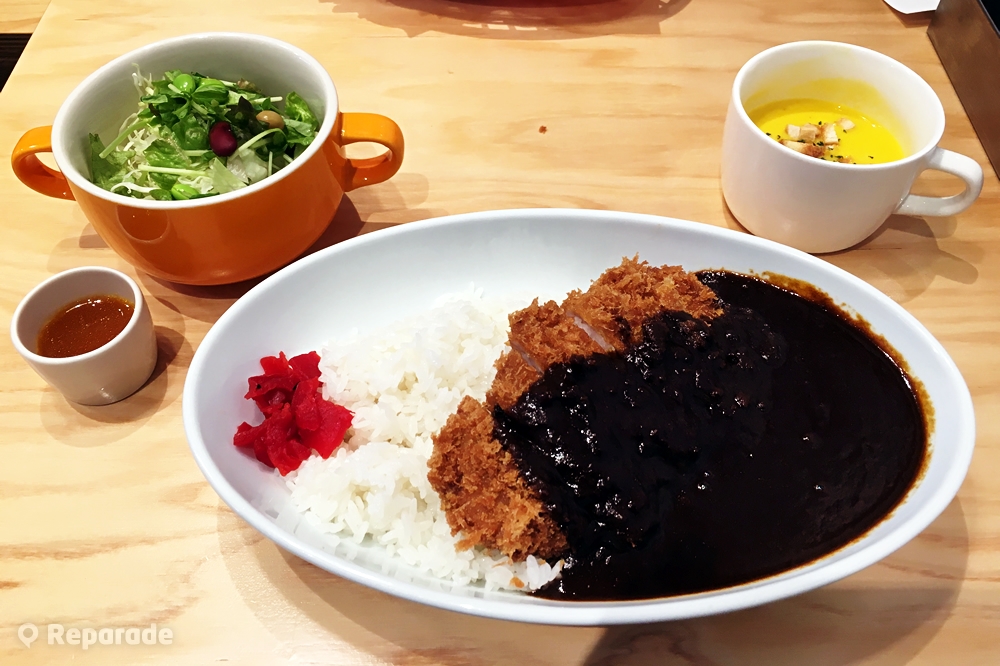 Marukatsu shokudo（まるかつ食堂）吉祥寺店のカツカレー