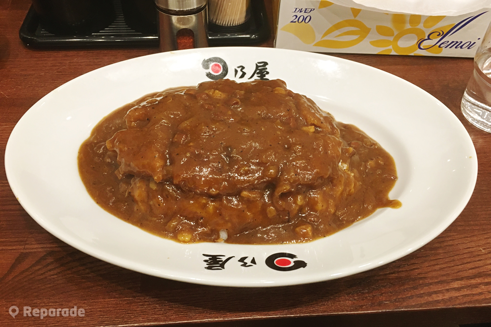 名物カツカレー俯瞰