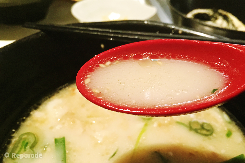 ねぎ にら ごま 黒豚白湯うどんのスープ