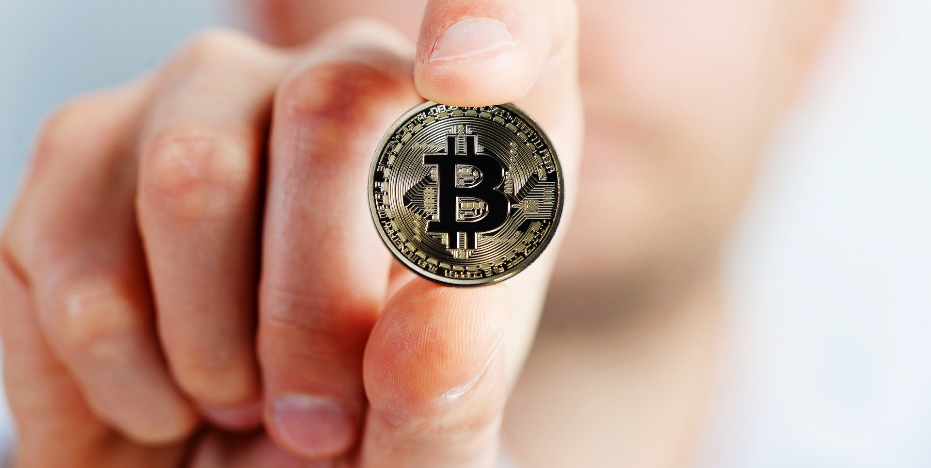 閲覧ユーザーのブラウザ経由で仮想通貨XMRをマイニングする「Coinhive」の導入